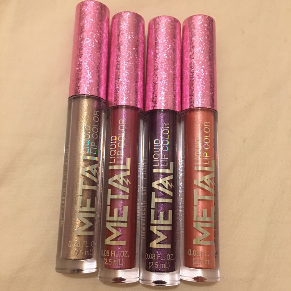 Queen cosmetics Metallic Lipstick